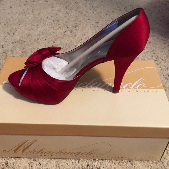 Dyed Red Satin Heels - Picture 4 of 4